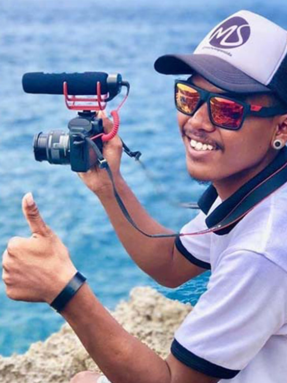 Kadek - Tour Guide From Nusa Penida